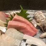 魚粋亭 - 気仙沼産のマグロ中トロ