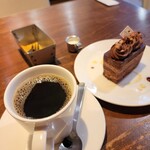 The Coffee Market - オリジナルブレンド珈琲＆チョコたっぷりショートケーキ