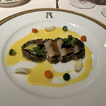 アピシウス - 国産鮑のエテュヴェ　キャビア添え　サフランクリームソース