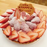 季節のフルーツタルト イチゴ 直径18cm