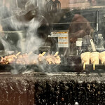 焼鳥 ご藤 - 店内　焼き場