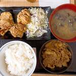 Yoshinoya - 牛皿・から揚げ定食