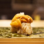 Sushi Shimizu - ◇雲丹（北海道 浜中）
                        好んで天然モノを使われるこだわり。