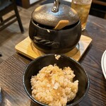 Fujii Taishuu Kappou No Omise - 炭焼き魚の土鍋ごはん
