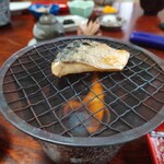 Yasuragi no Onsen Ryokan Shosuke - 再來一份烤的食物吧。。。小小的烤魚也可以。