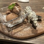 肉バル＆チーズダイニング safari - 