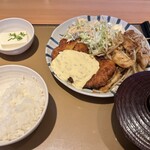 やよい軒 - チキン南蛮としょうが焼の人気コンビ定食