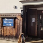 BEER HOUSE - 外観