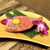 黒毛和牛ヘレ肉専門店 炭火焼肉 りきちゃん 北浜店 - シャトーブリアン200g