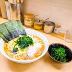 横浜ラーメン 町田家 - 