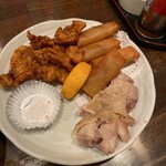 中国食堂 八八 - 唐揚げ、春巻、蒸し鶏ネギソース