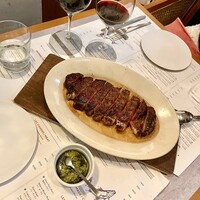 THE UPPER - ボリューミーな国産牛ステーキ500g