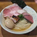 ジャパニーズ ラーメン 五感 - 