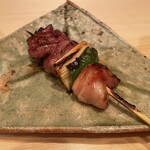 Shidugo - ひざ肉ネギマ　マディラワインのたれ焼き