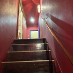 ナイルレストラン - 2階にご案内