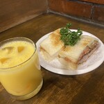 ニューアストリア - 