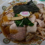 ８００えん 青島チャーシュー最新2013.12