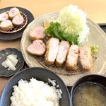 とんかつ 四十三番 - 半リブロースとヒレ御膳@2300＋モモかつ単品@400