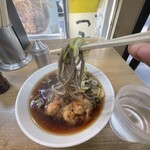 一由そば - 麺リフト