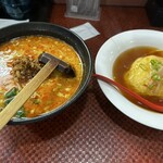 味鮮閣 - 担々麺、天津飯