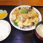 三國 居酒屋 - 八寶菜 ６００円．味付け程良く油気もクドくない．