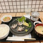 梅山鉄平食堂 - 