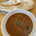 SPICY CURRY KUSUKUSU - 骨付きマトンのカレー