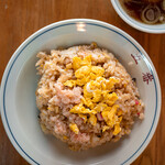 五番 - 五目チャーハン ¥800 (スープつき)