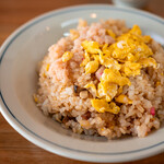 五番 - 五目チャーハン ¥800 (スープつき)