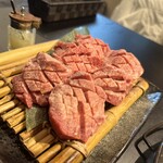 牛王 縁 - 厚切り牛タン2,080円