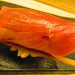 鮨処 凜 - おまかせ　１１０００円（税込）　握り-５　ヤイトカツオ【２０２４年１月】