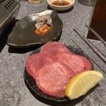 立喰焼肉 ごぶ - 