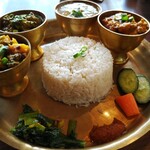 ネパール家庭料理 ダルバート - ネパールセットメニュー