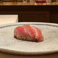 鮨 由う - 