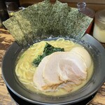 横浜家系ラーメン王子家 - 