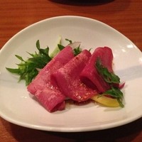 瀬里奈 本店 - お通し（牛タンサラダ）
