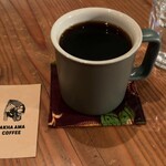 Chikyuu Wo Tabisuru Kafe - 大きめのマグカップに、オーガニックのコーヒー