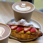 イエロー カフェ - 