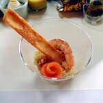 アルチザン・パティシエ・イタバシ - 海老とヤシオマスの薔薇仕立て