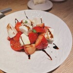 14 - イチゴと塩トマトのモッツァレラ
