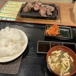 ステーキ食堂 ワンダーステーキ - 料理写真: