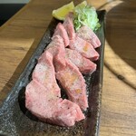 Sumibiyakiniku Takenouchi - 