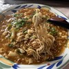 Minou - 麺は、中細丸ストレートでしっかり炒められ、甘辛の麻婆との相性バッチリ。