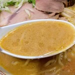 町中華屋台 飯田 - スープ