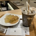 nana's green tea - わらび餅とほうじ茶ラテ