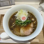 上方レインボー - 名物カレーらぁめん（１５００円）