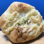 ビッグのパン屋さん - オニオンと明太マヨ、チーズの組み合わせは間違いないですねﾟ｡(*^▽^*)ゞ