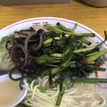 ふくちゃんラーメン英美 - 無料トッピング（きくらげ、ニラキムチ）