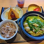 やよい軒 - 鶏しょうが鍋定食