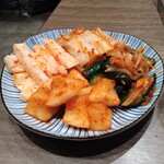 味一人 - キムチ4種盛